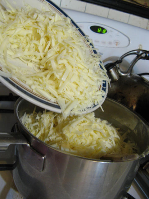 Don't spill the cheese!